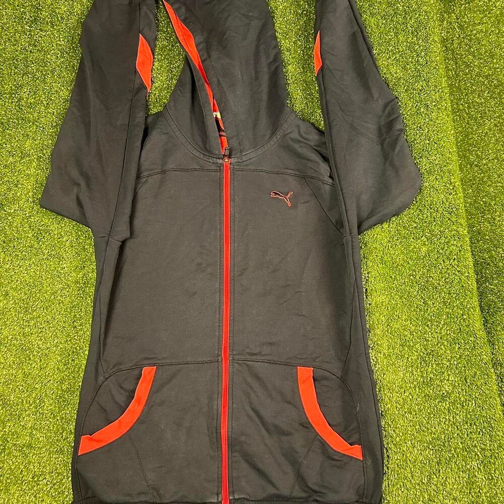 Puma Women's Black and Navy Hoodie